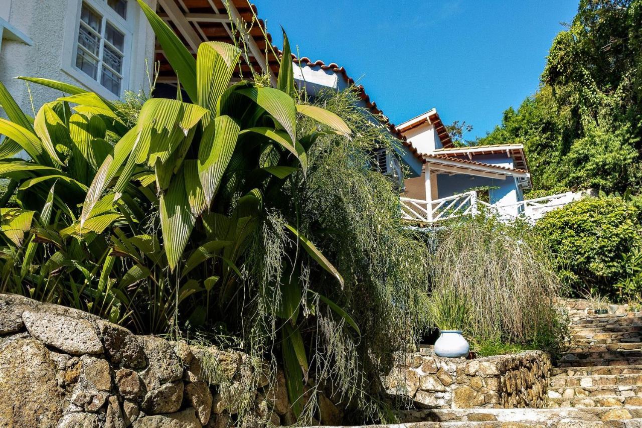 Casas com jacuzzi e churrasqueira a 300 metros da Praia do Perequê na Ilhabela Exterior foto
