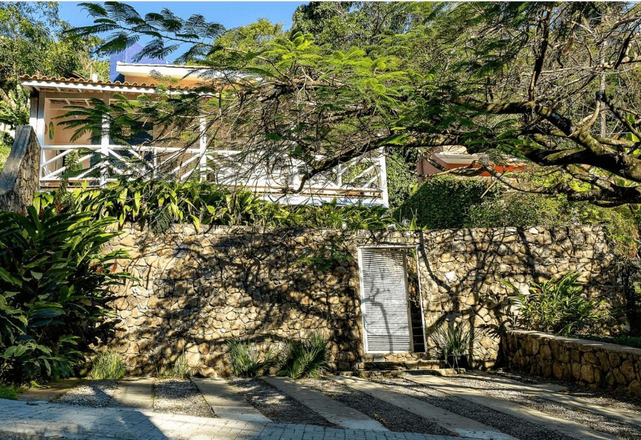 Casas com jacuzzi e churrasqueira a 300 metros da Praia do Perequê na Ilhabela Exterior foto