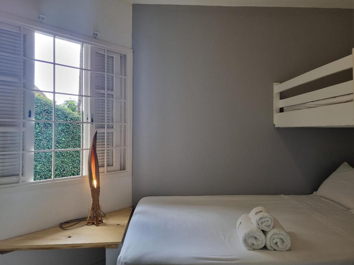 Casas com jacuzzi e churrasqueira a 300 metros da Praia do Perequê na Ilhabela Exterior foto
