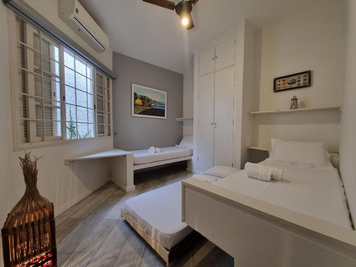 Casas com jacuzzi e churrasqueira a 300 metros da Praia do Perequê na Ilhabela Exterior foto