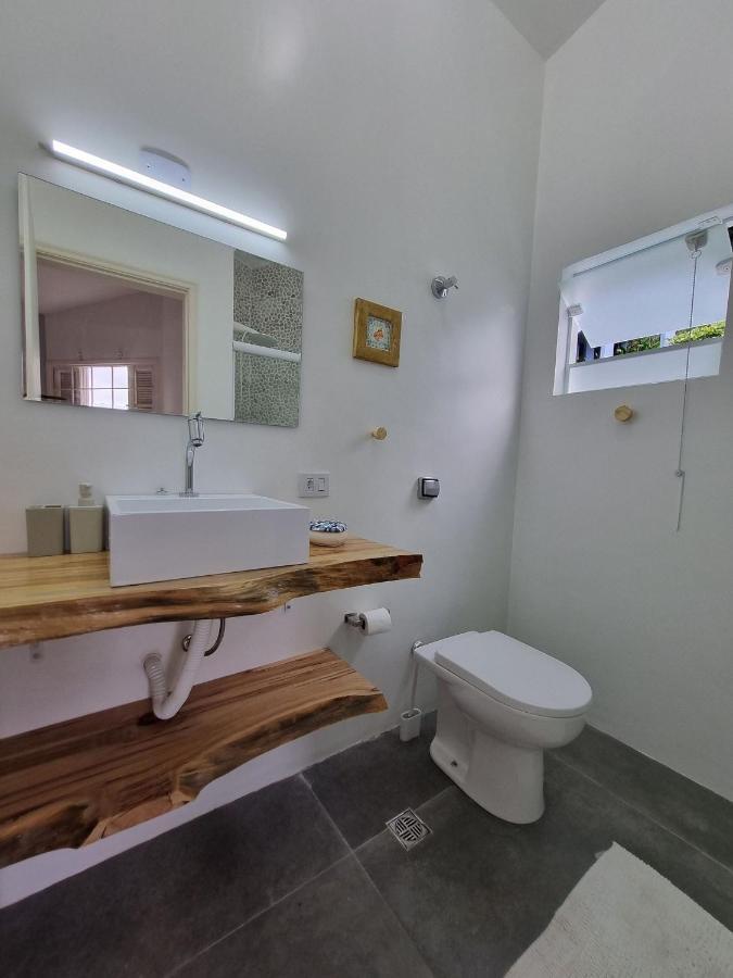 Casas com jacuzzi e churrasqueira a 300 metros da Praia do Perequê na Ilhabela Exterior foto