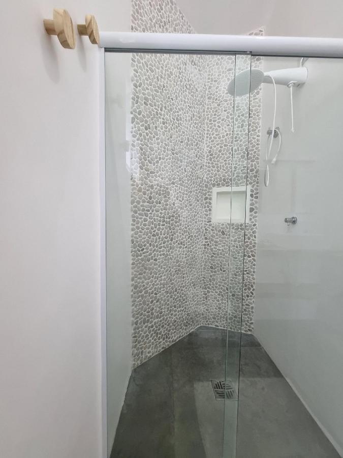 Casas com jacuzzi e churrasqueira a 300 metros da Praia do Perequê na Ilhabela Exterior foto